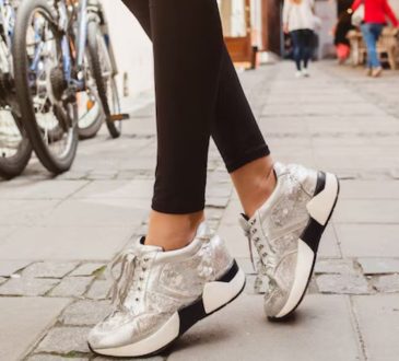 Game-Changing Orthopedic Fashion Sneakers 2025