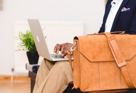 Best Work Bags 2025: Stylish, Spacious & Laptop-Friendly