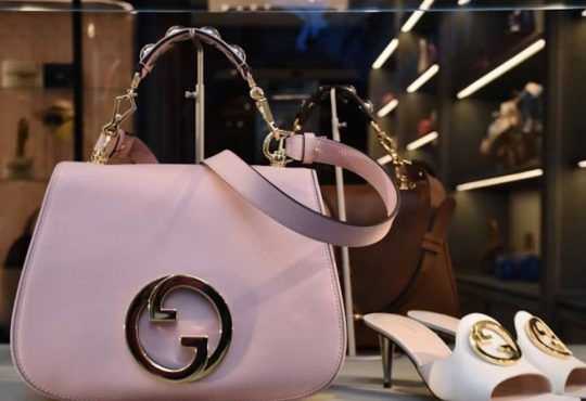 Luxury Handbag Trends 2025: What’s In and Out